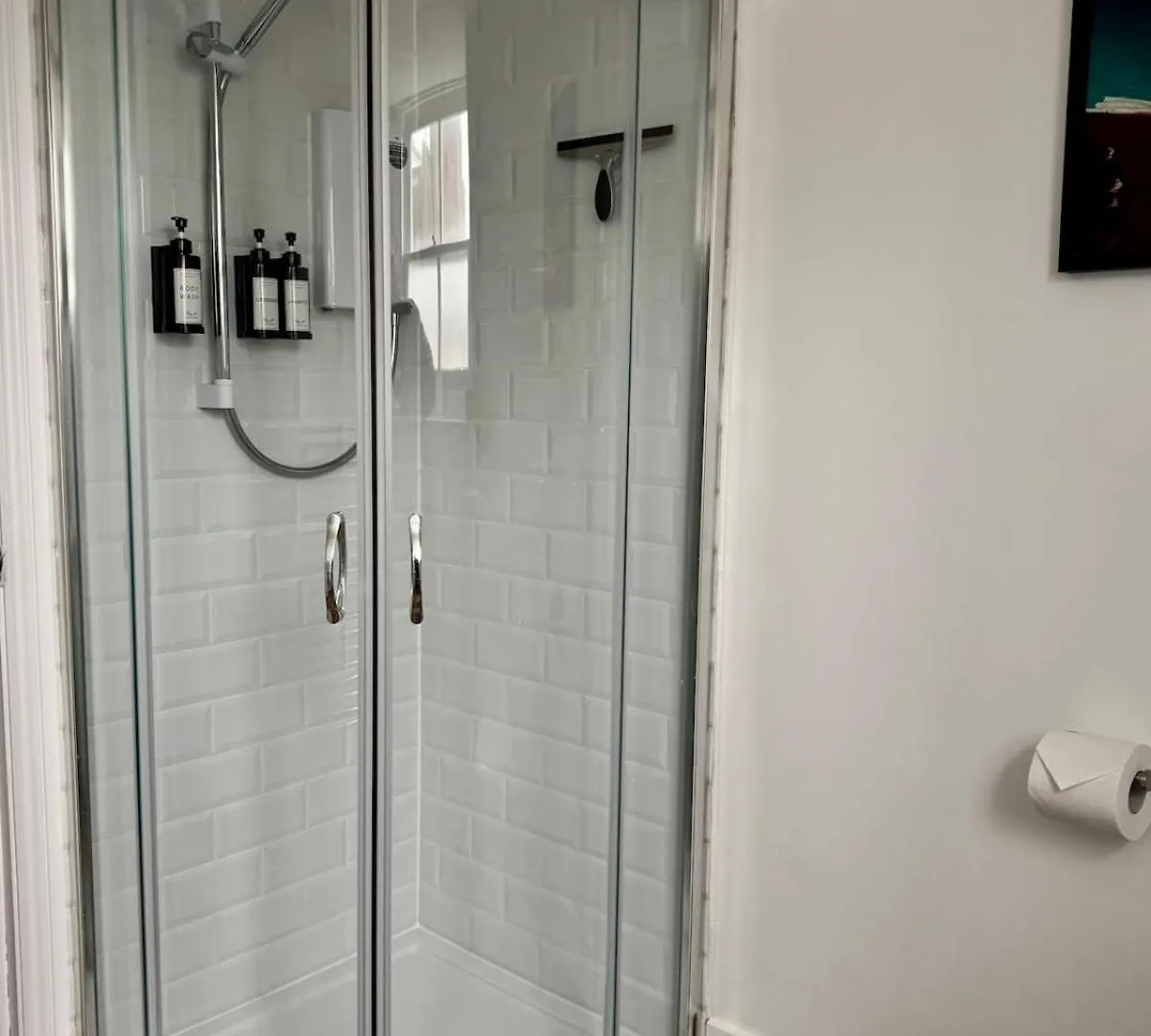 ברייטון Spacious 4-Bed Apartment In City Centre