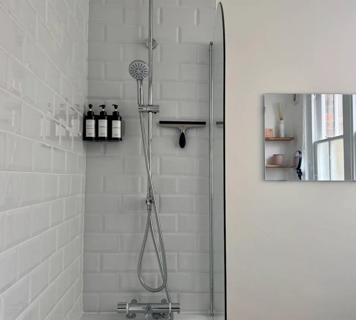 ברייטון Spacious 4-Bed Apartment In City Centre